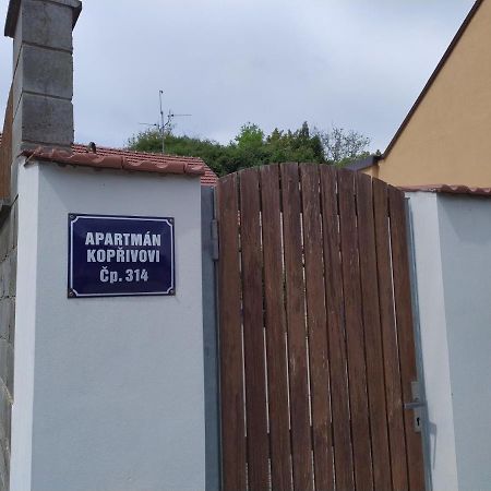 Apartment Koprivovi Nemcicky  ภายนอก รูปภาพ