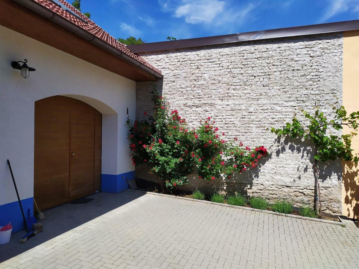 Apartment Koprivovi Nemcicky  ภายนอก รูปภาพ